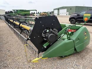 2022 John Deere 635F