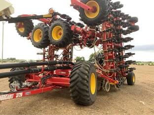 2019 Bourgault Industries Ltd. 3720-60