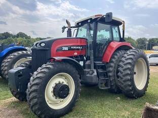 2010 Versatile 280