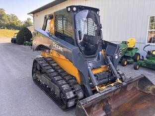 2022 John Deere 333G