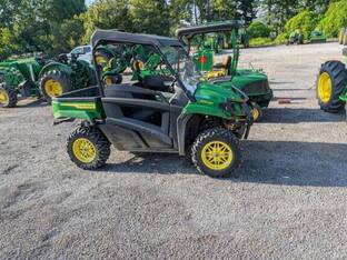 2023 John Deere XUV590E