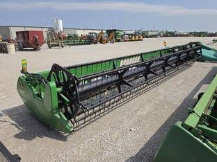 2009 John Deere 630F