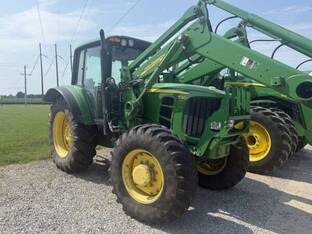 2009 John Deere 7130