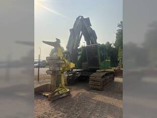 2018 John Deere 853M