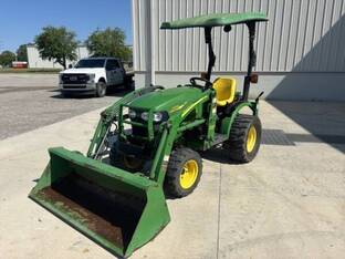2007 John Deere 2320