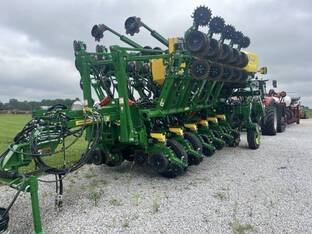 2025 John Deere 1795