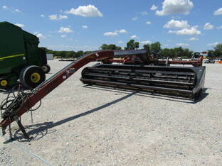 2001 MacDon Industries 5010