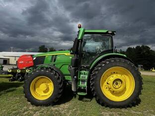 2023 John Deere 6R 250