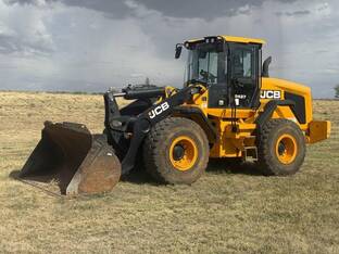 2023 JCB 437 ZX