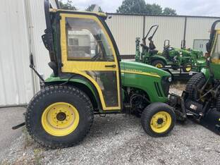 2005 John Deere 3320