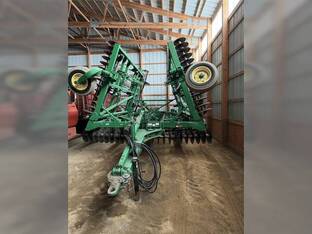 2011 John Deere 2310