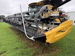 2026 MacDon Industries FD235