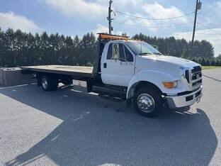 2006 Ford F650 XLT SD