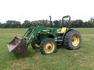2001 John Deere 5105