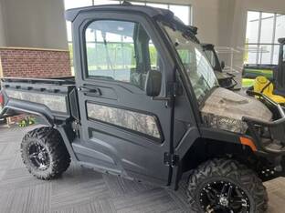 2025 John Deere XUV 845R Premium Cab