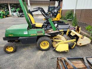 1998 John Deere F911