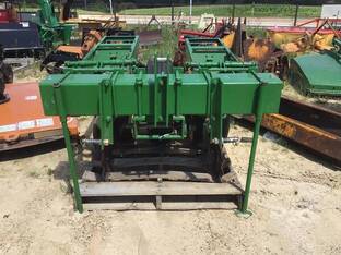 John Deere 7000