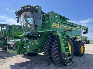 2026 John Deere S7 800