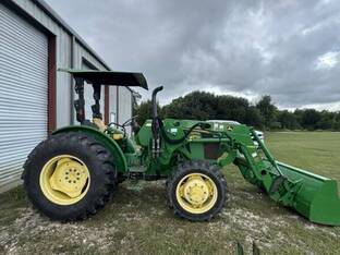 2015 John Deere 5055E