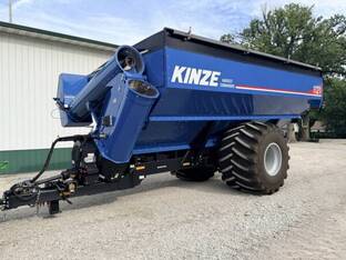 2023 Kinze 1121