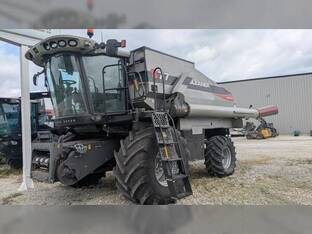 2013 Gleaner S77