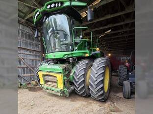 John Deere 8800