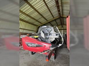2014 MacDon Industries FD75S