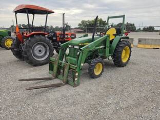 1996 John Deere 870