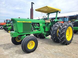 1969 John Deere 4520