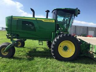 2022 John Deere W235R