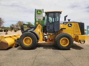 2023 John Deere 544G