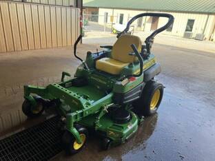 2011 John Deere Z925A