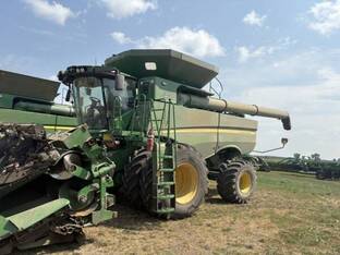 2022 John Deere S780
