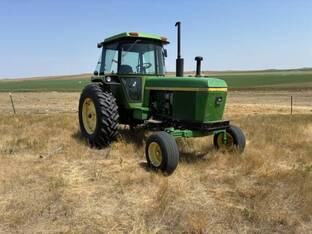1974 John Deere 4230
