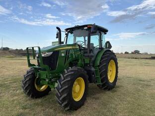 2025 John Deere 6105E Cab