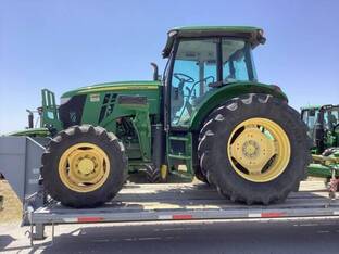2013 John Deere 6115D