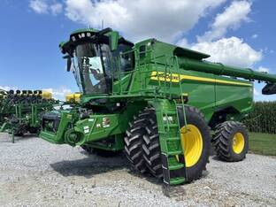 2026 John Deere S7 700