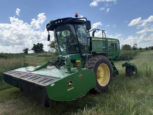 2014 John Deere W235