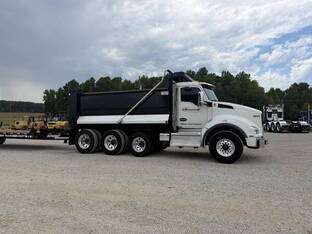 2023 Kenworth T880