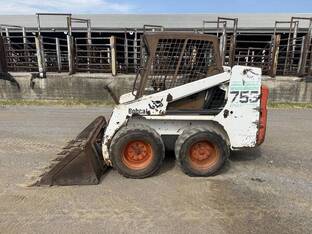 Bobcat 753