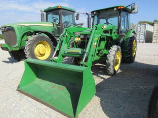 2015 John Deere 5075E