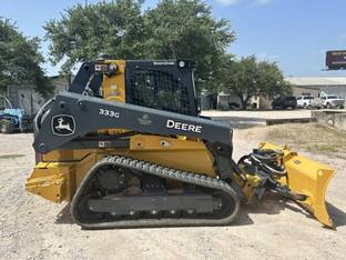 John Deere 333G