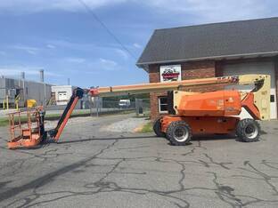 2014 JLG 800AJ