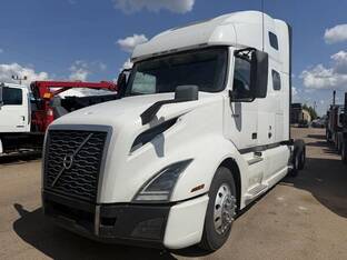 2020 Volvo VNL64T760