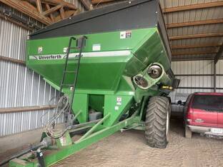 2011 Unverferth 8250