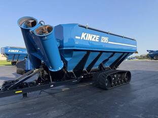 2021 Kinze 1205