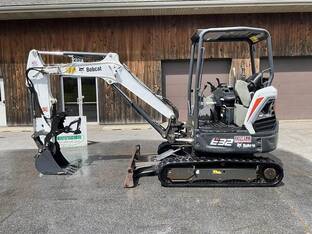 2019 Bobcat E32I