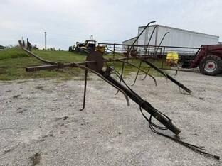 8 ROW DOWN CORN REEL
