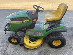 2015 John Deere D130