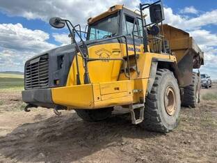 2022 Komatsu HM400-5